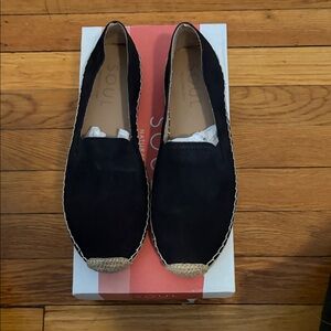 SOUL Naturalizer Black and Tan Espadrilles